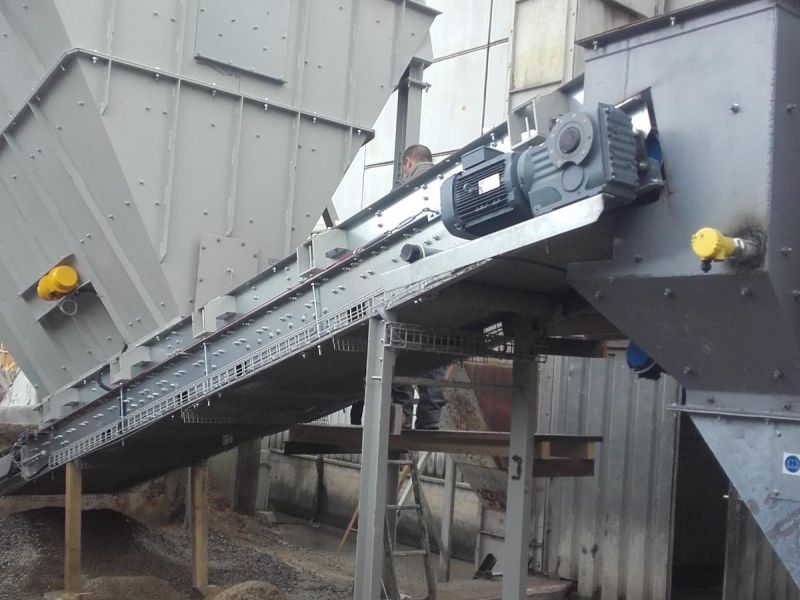 Trémie avec extracteur à bande MANUEXTRACT